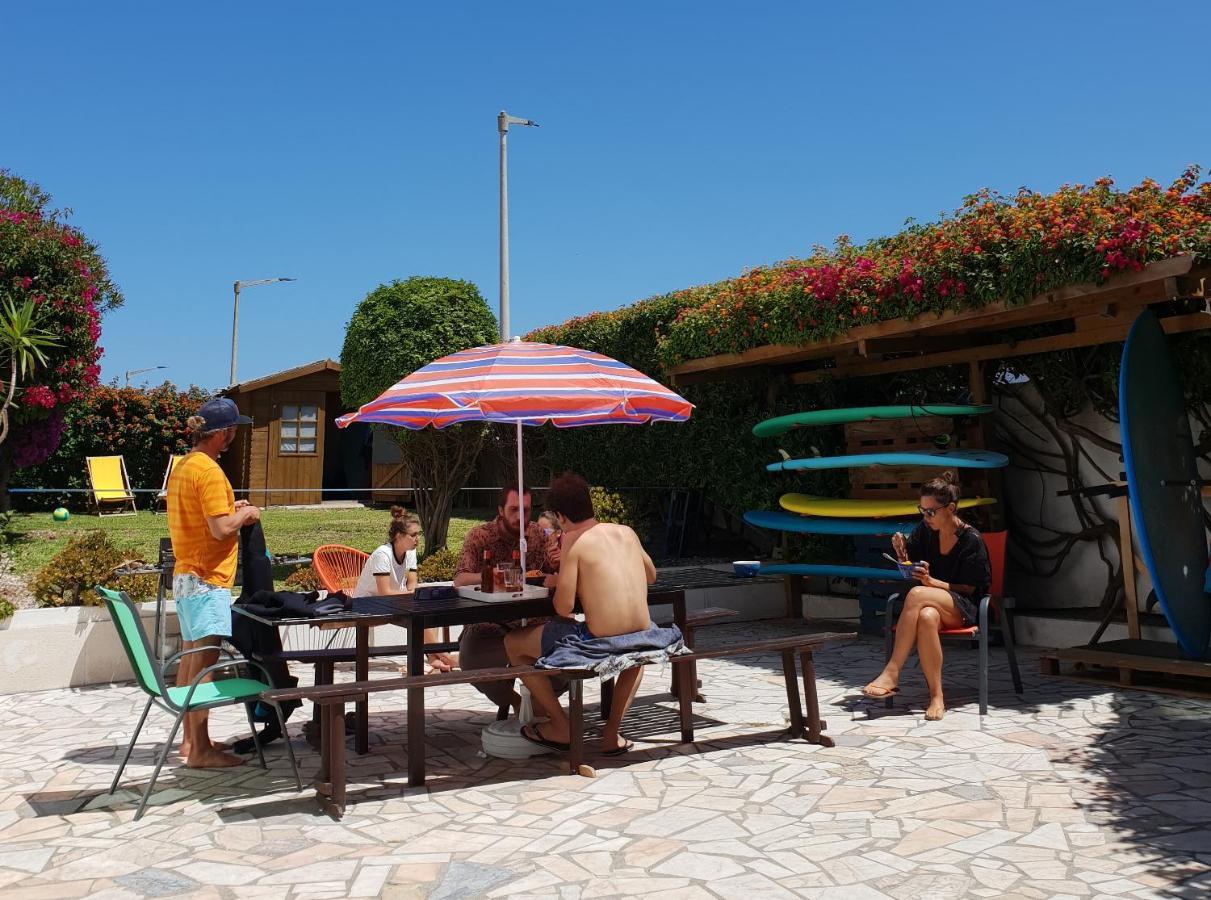 Sandycamps Surf House Baleal Buitenkant foto